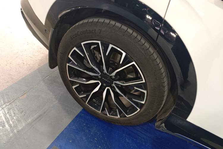 Used Zeekr 7X 2025 75 kWh Rear-Wheel Drive Intelligent Driving Version Right Rear Wheel Hub