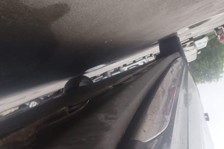 Used Zeekr 7X 2025 75 kWh Rear-Wheel Drive Intelligent Driving Version Right Side Sill