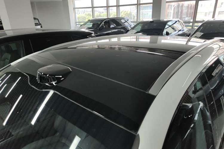 Used Zeekr 7X 2025 100 kWh Long-Range Rear-Wheel Drive with Intelligent Driving Features Roof