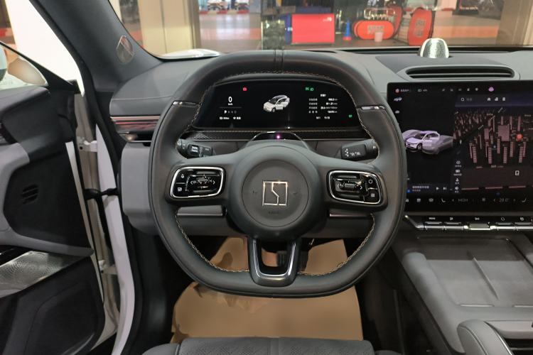 Used Zeekr 7X 2025 100kWh Long-Range All-Wheel Drive Intelligent Driving Version Steering Wheel