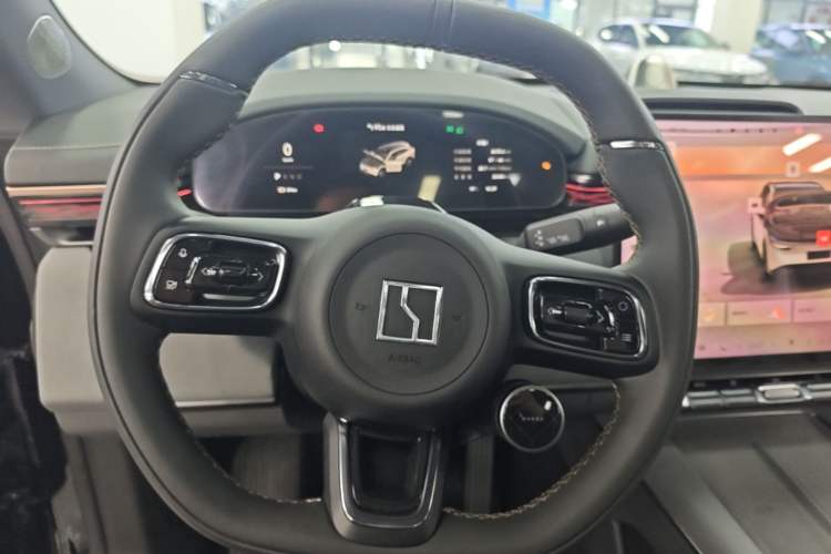 Used Zeekr 7X 2025 75 kWh Rear-Wheel Drive Intelligent Driving Version Steering Wheel
