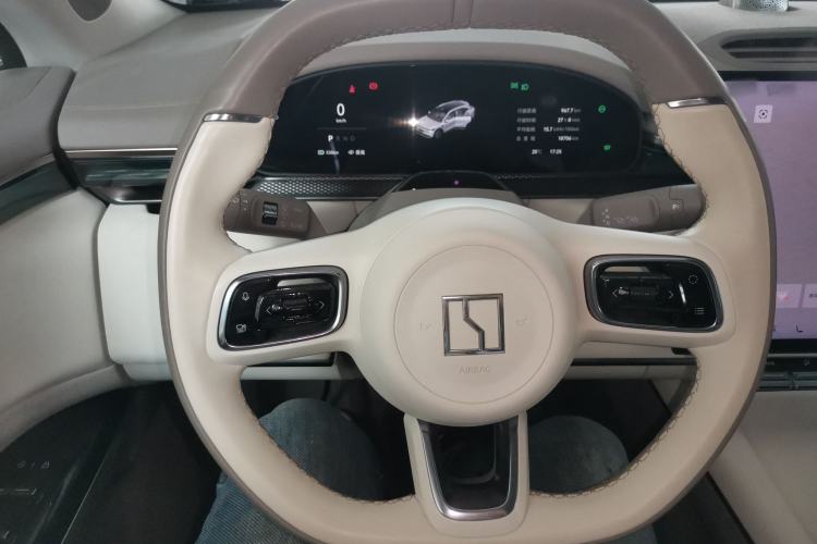 Used Zeekr 7X 2025 100kWh Long-Range All-Wheel Drive Intelligent Driving Version Steering Wheel