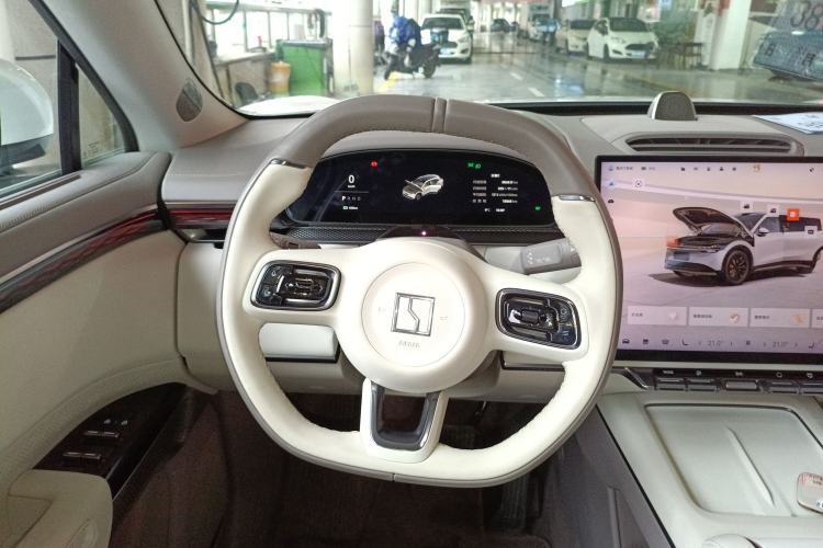 Used Zeekr 7X 2025 75 kWh Rear-Wheel Drive Intelligent Driving Version Steering Wheel