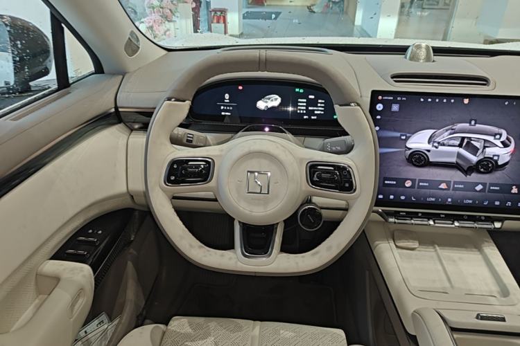Used Zeekr 7X 2025 75 kWh Rear-Wheel Drive Intelligent Driving Version Steering Wheel