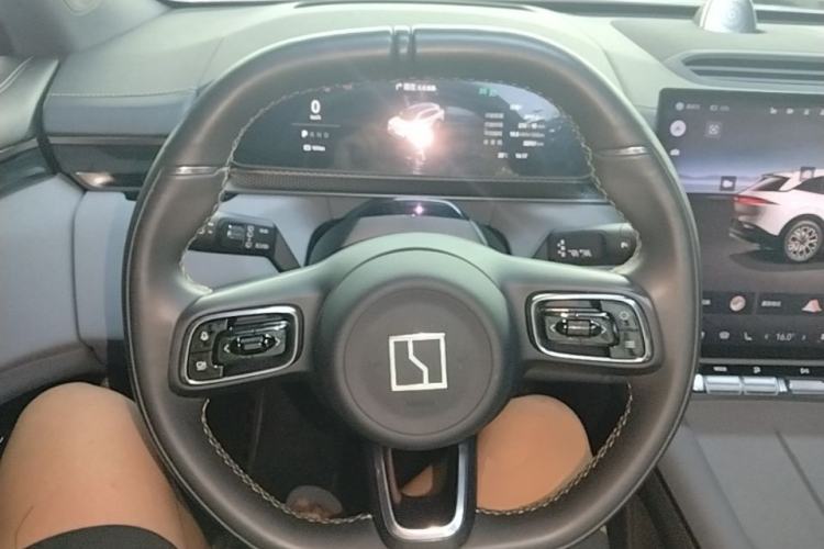 Used Zeekr 7X 2025 75 kWh Rear-Wheel Drive Intelligent Driving Version Steering Wheel