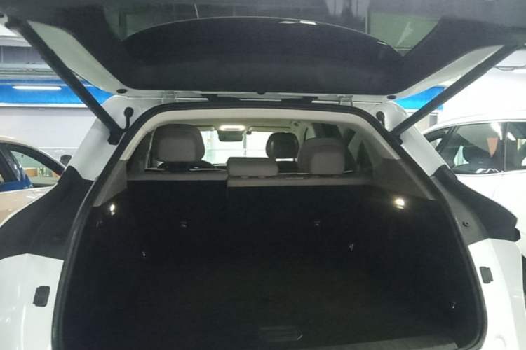 Used Zeekr 7X 2025 100 kWh Long-Range Rear-Wheel Drive with Intelligent Driving Features Trunk