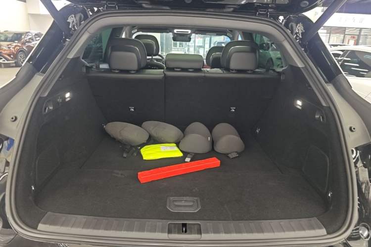 Used Zeekr 7X 2025 75 kWh Rear-Wheel Drive Intelligent Driving Version Trunk