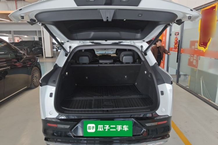 Used Zeekr 7X 2025 100 kWh Long-Range Rear-Wheel Drive with Intelligent Driving Features Trunk