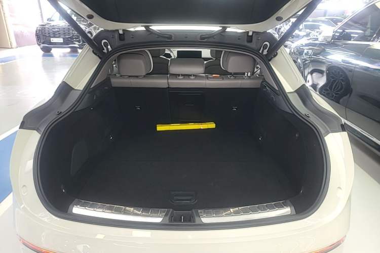 Used Zeekr 7X 2025 100kWh Long-Range All-Wheel Drive Intelligent Driving Version Trunk
