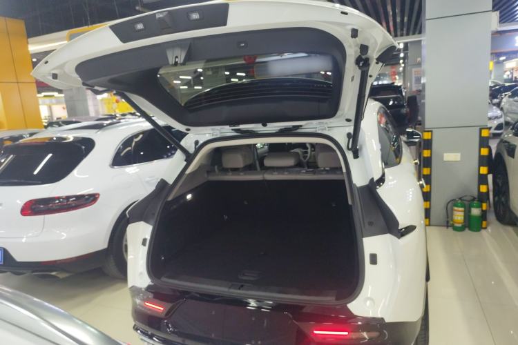Used Zeekr 7X 2025 100 kWh Long-Range Rear-Wheel Drive with Intelligent Driving Features Trunk