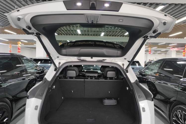 Used Zeekr 7X 2025 100 kWh Long-Range Rear-Wheel Drive with Intelligent Driving Features Trunk