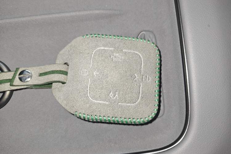 Used Zeekr 7X 2025 75 kWh Rear-Wheel Drive Intelligent Driving Version Vehicle Key