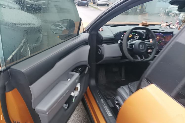 Used Zeekr 7X 2025 100 kWh Long-Range Rear-Wheel Drive with Intelligent Driving Features Driver Seat