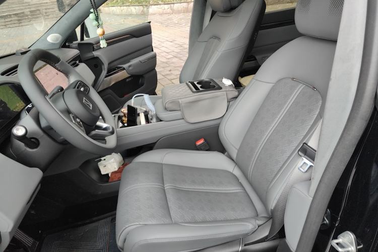 Used Zeekr 7X 2026 75kWh Rear-Drive MAX Edition Left Front Seat