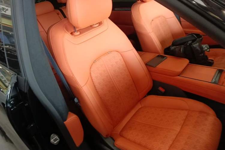 Used Zeekr 7X 2026 103kWh Rear-Drive MAX Edition Right Front Seat
