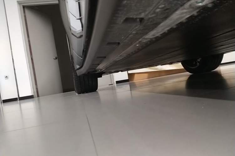 Used Zeekr 7X 2026 103kWh Rear-Drive MAX Edition Right Side Sill