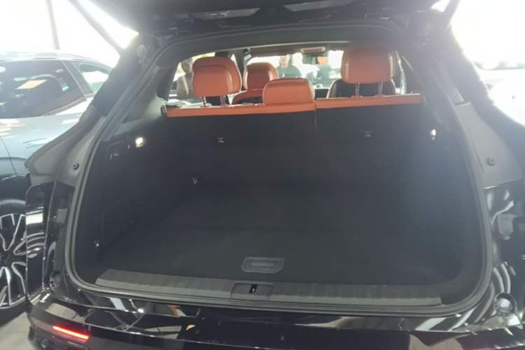 Used Zeekr 7X 2026 103kWh Rear-Drive MAX Edition Trunk