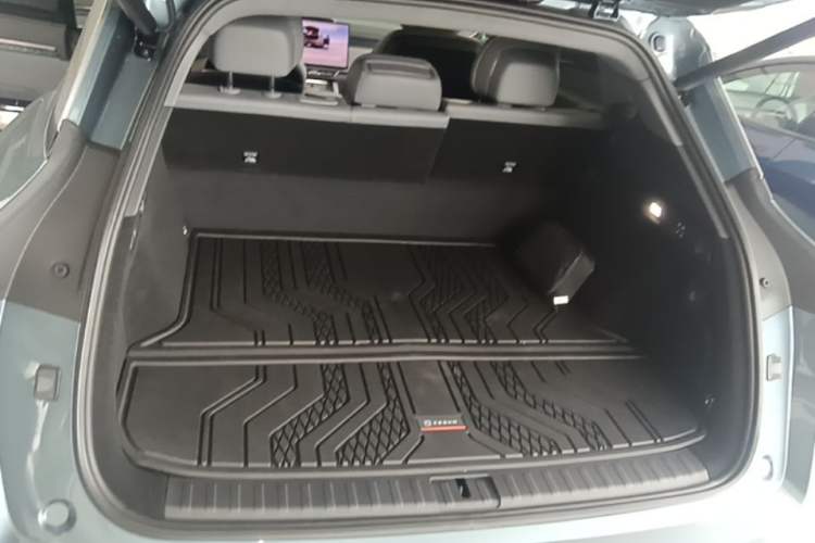 Used Zeekr 7X 2026 103kWh Rear-Drive MAX Edition Trunk