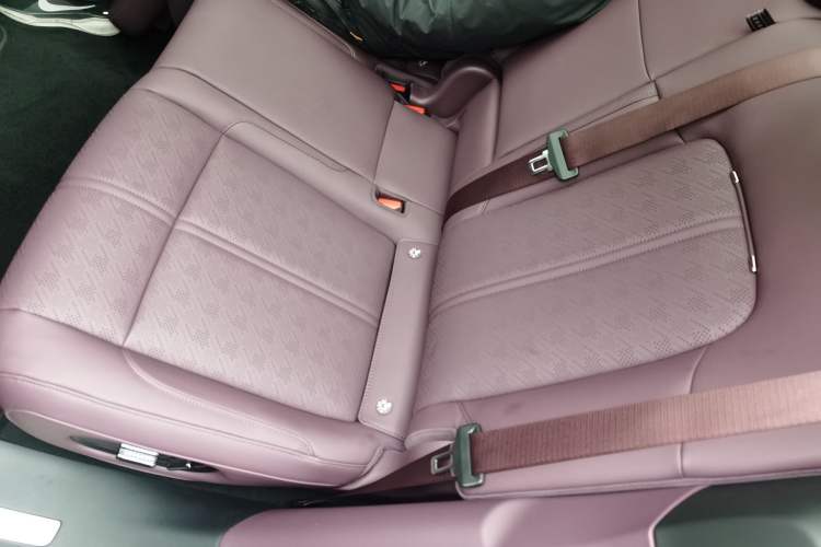Used Zeekr 7X 2026 75kWh Rear-Drive MAX Edition Left Rear Seat