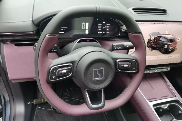 Used Zeekr 7X 2026 75kWh Rear-Drive MAX Edition Steering Wheel