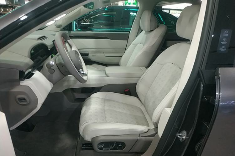Used Zeekr 7X 2026 103kWh Rear-Drive MAX Edition Left Front Seat