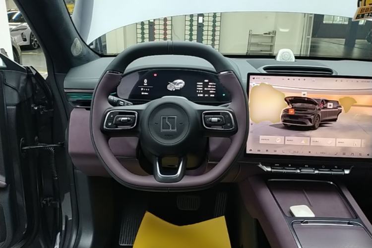 Used Zeekr 7X 2026 75kWh Rear-Drive MAX Edition Steering Wheel