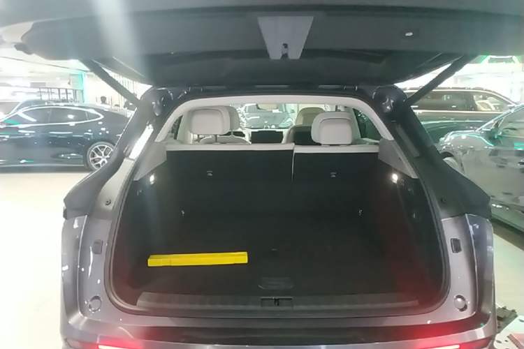 Used Zeekr 7X 2026 103kWh Rear-Drive MAX Edition Trunk