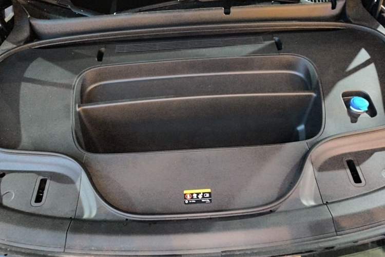 Used Zeekr 7X 2026 103kWh All-Wheel-Drive Ultra Edition Engine Bay