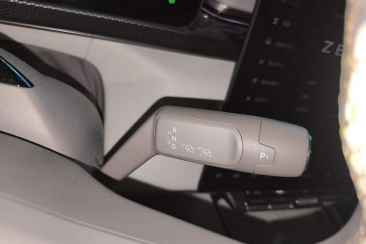 Used Zeekr 7X 2026 103kWh All-Wheel-Drive Ultra Edition Gear Lever