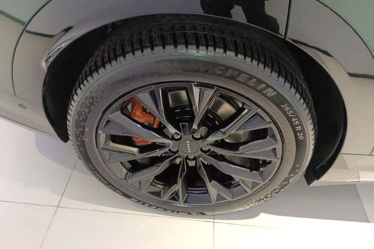 Used Zeekr 7X 2026 103kWh All-Wheel-Drive Ultra Edition Right Rear Wheel Hub