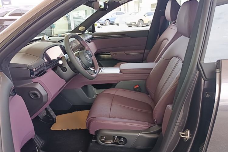 Used Zeekr 7X 2026 103kWh Rear-Drive MAX Edition Left Front Seat