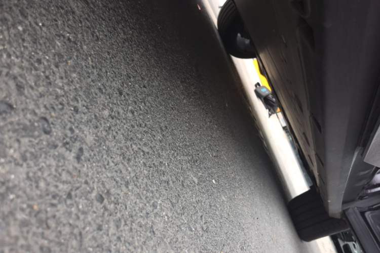 Used Zeekr 7X 2026 75kWh Rear-Drive MAX Edition Right Side Sill