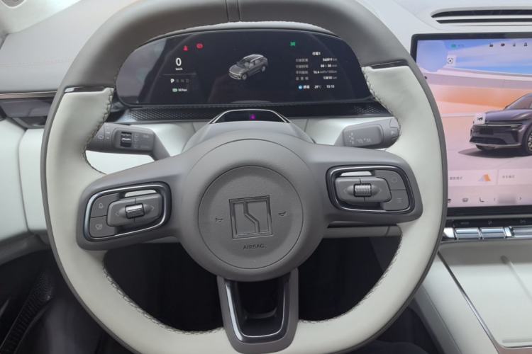 Used Zeekr 7X 2026 75kWh Rear-Drive MAX Edition Steering Wheel