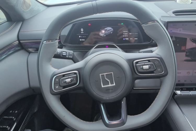 Used Zeekr 7X 2026 75kWh Rear-Drive MAX Edition Steering Wheel