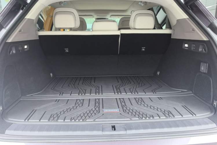 Used Zeekr 7X 2026 75kWh Rear-Drive MAX Edition Trunk