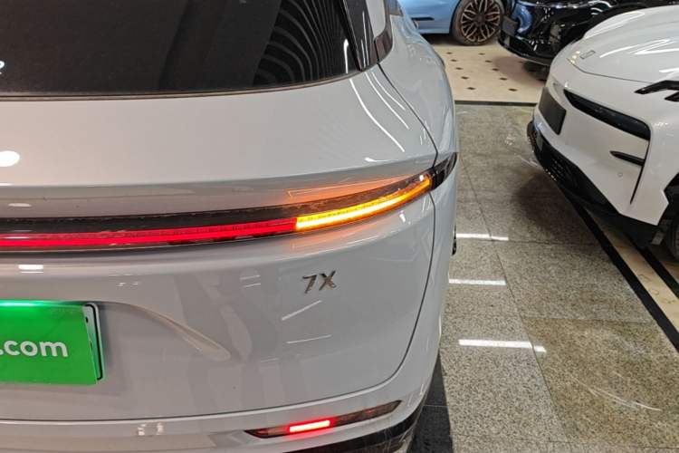 Used Zeekr 7X 2026 75kWh Rear-Drive MAX Edition Right Rear Taillight