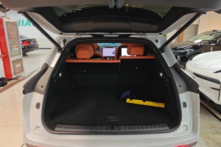 Used Zeekr 7X 2026 75kWh Rear-Drive MAX Edition Trunk