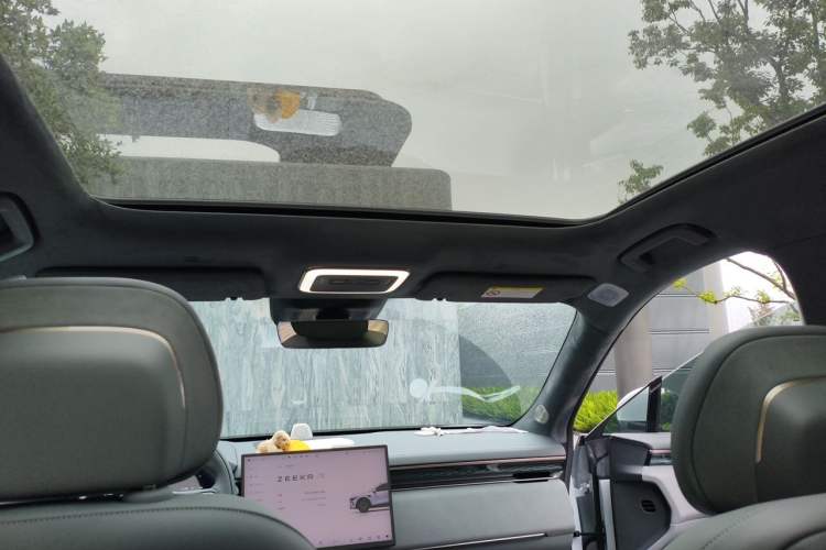 Used Zeekr 7X 2026 75kWh Rear-Drive MAX Edition Headliner
