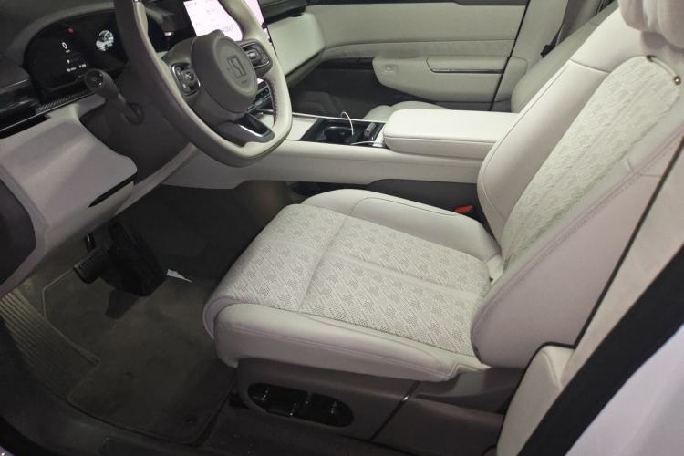 Used Zeekr 7X 2026 103kWh All-Wheel-Drive Ultra Edition Left Front Seat