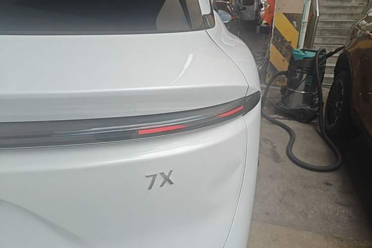 Used Zeekr 7X 2026 75kWh Rear-Drive MAX Edition Right Rear Taillight