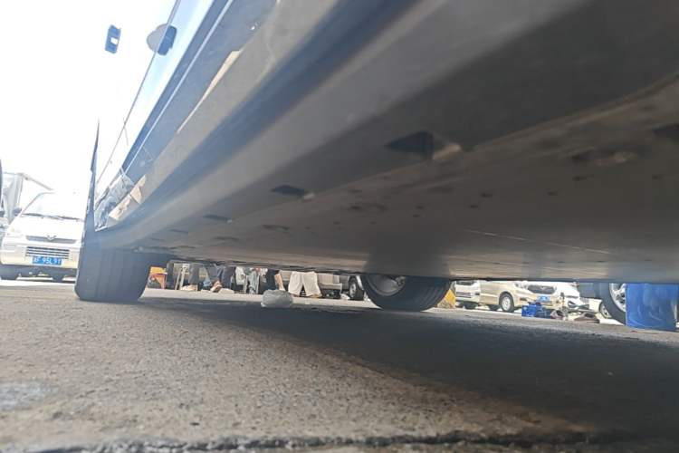Used Zeekr 7X 2026 75kWh Rear-Drive MAX Edition Right Side Sill