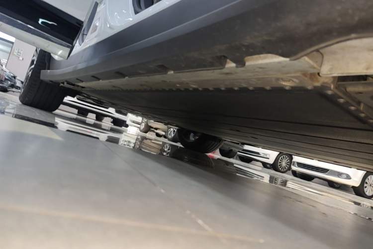Used Zeekr 7X 2026 103kWh Rear-Drive MAX Edition Right Side Sill