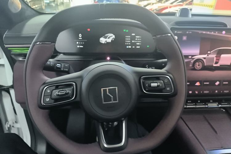 Used Zeekr 7X 2026 75kWh Rear-Drive MAX Edition Steering Wheel