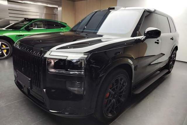 Used Zeekr 9X 2025 Moon Black Edition 70kWh