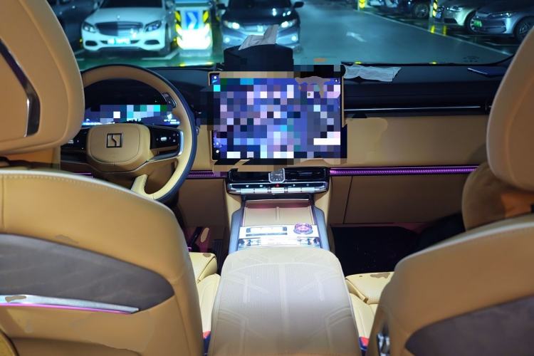 Used Zeekr 9X 2025 Hyper Edition Center Console
