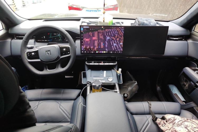 Used Zeekr 9X 2025 Ultra Edition Center Console