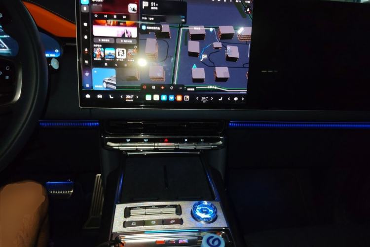 Used Zeekr 9X 2025 Moon Black Edition 70kWh Center Console