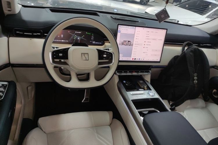 Used Zeekr 9X 2025 Ultra Edition 70kWh Center Console