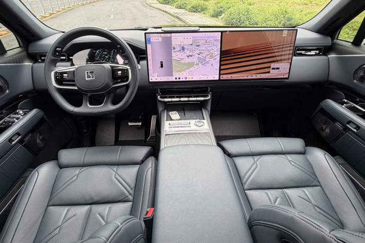 Used Zeekr 9X 2025 Ultra Edition Center Console