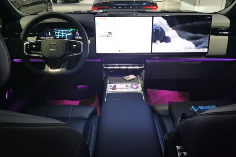 Used Zeekr 9X 2025 Ultra Edition 70kWh Center Console
